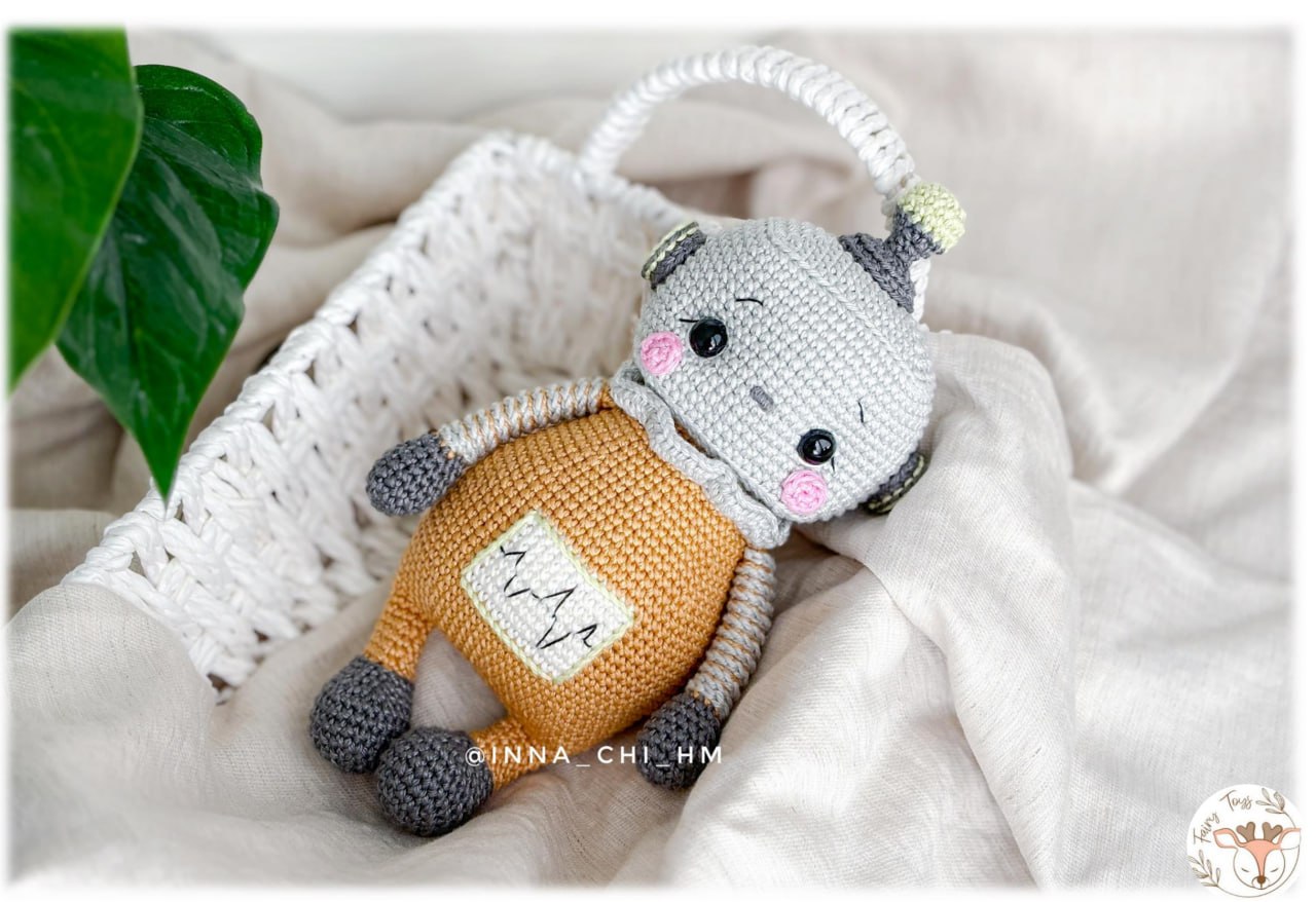 Crochet Robot Pattern Free