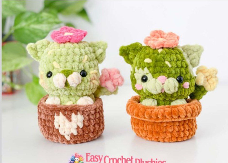 Free Crochet Pattern: Mini Cactus Cat Amigurumi