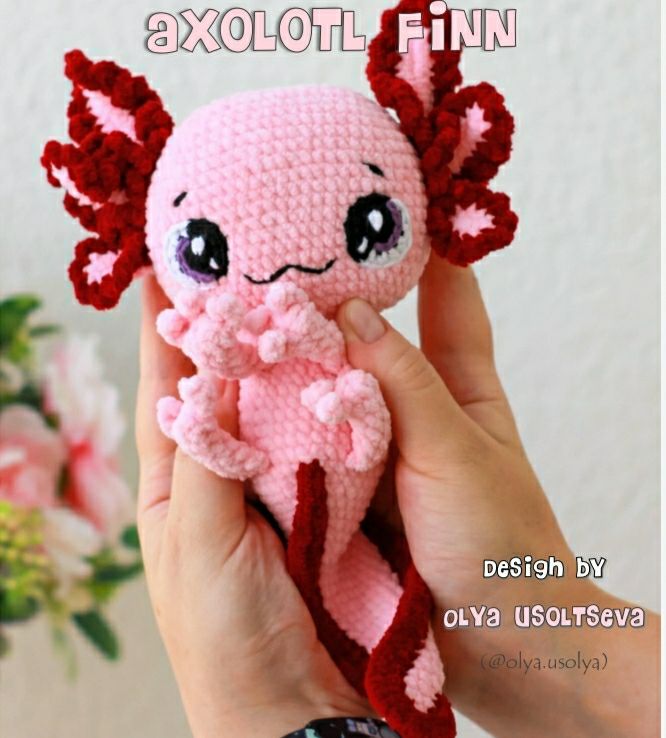 Crochet axolotl with fins, ideal for craft lovers and aquatic animals.